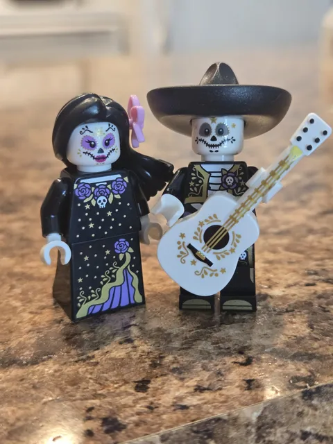 LEGO Mariachi And Catrina 2025 Build A Minifigure Lot Brand New