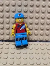 LEGO Collectible Minifig col136 - Roller Derby Girl - Light Scratches/No Cracks