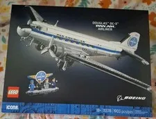 Lego Icons Douglas DC-3 Pan Am Airliner Set