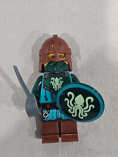 LEGO Minifigure Kraken Knight Castle Female from set 21358 Vending Machine