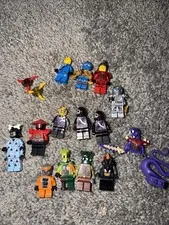 LEGO NINJAGO Minifigures Ninja Minifigure Lot w/ Accessories Plastic (2017)