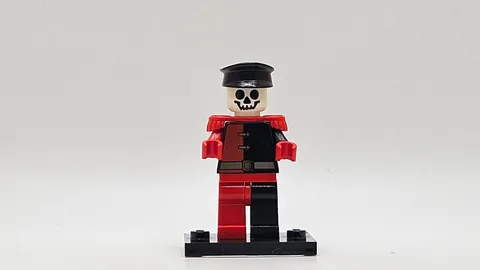 LEGO minifigure Ogel Minion Commander alp006 Alpha Team 6776 skeleton