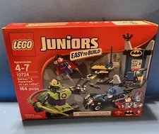 LEGO Juniors: Batman & Superman vs. Lex Luthor (10724)