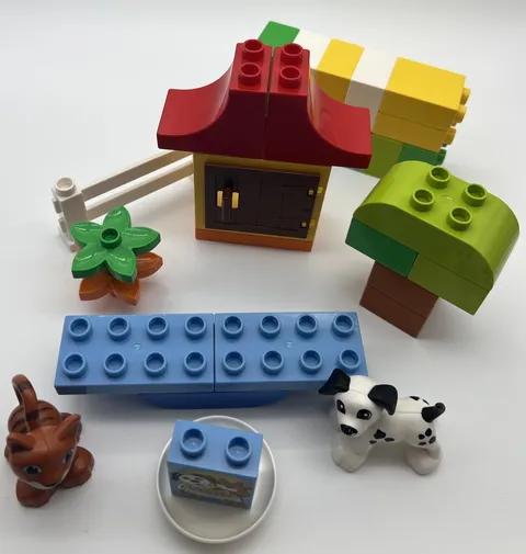 LEGO DUPLO Brick Box Farm with Dog and Cat figures 4624 incomplete