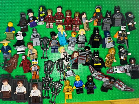 LEGO Mixed Lot Minifigures - LEGO Vintage road plates Lot