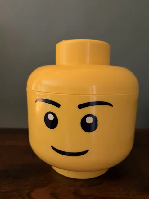 Lego Storage Head Large Store Case Yellow Big Container #4032 Mint 2010 Smiling