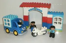 Lego DUPLO Motorcycle, Paddy Wagon and Police Station - 31 Pieces