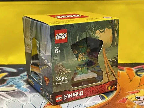 Lego 5004076 Exclusive Target New Ninjago Lloyd Dx Cube SUPER RARE w Superboy