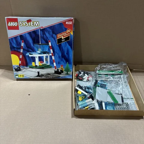 LEGO Trains: Manual Level Crossing (4532) Sealed Bags