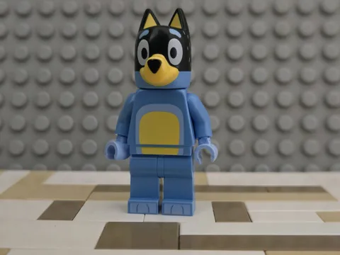 LEGO Bandit Minifigure - 11203 Bluey's Family House ***NEW***