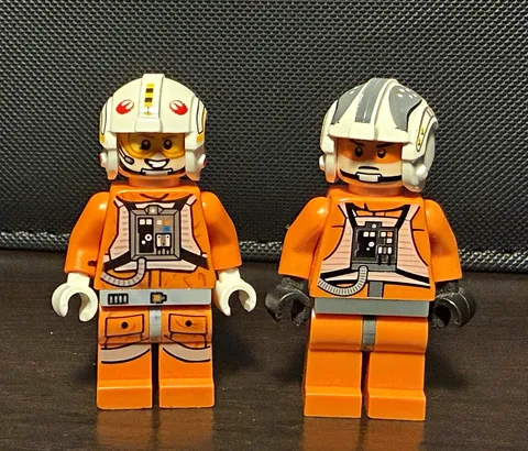 LEGO Star Wars Rebel Pilot Minifigures Lot of 2 Orange Flight Suits w/ Helmets
