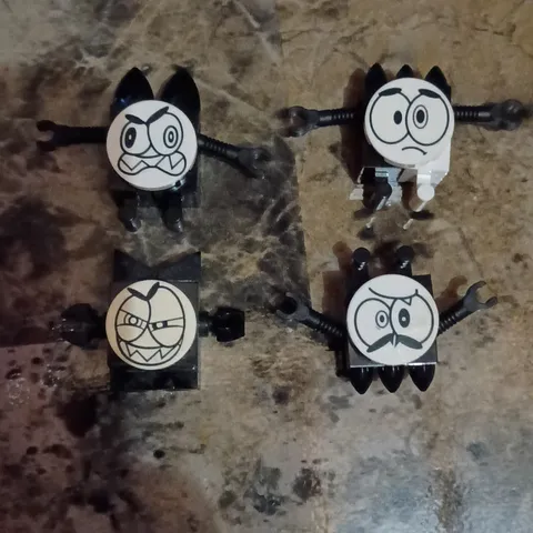 LEGO Plastic Minifigure Parts Lot of 4 Pieces with Custom Faces