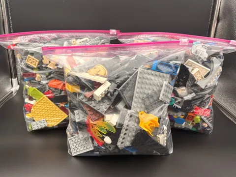 Assorted Cleaned LEGO Bricks in Gallon Bag, Random Bulk Lot Genuine Lego Pieces