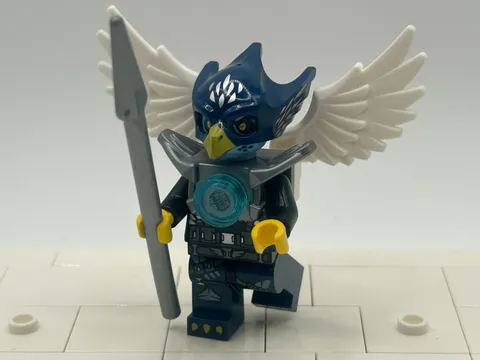 LEGO Eglor eagle minifigure silver armor Legends of Chima 70013 70007 loc021