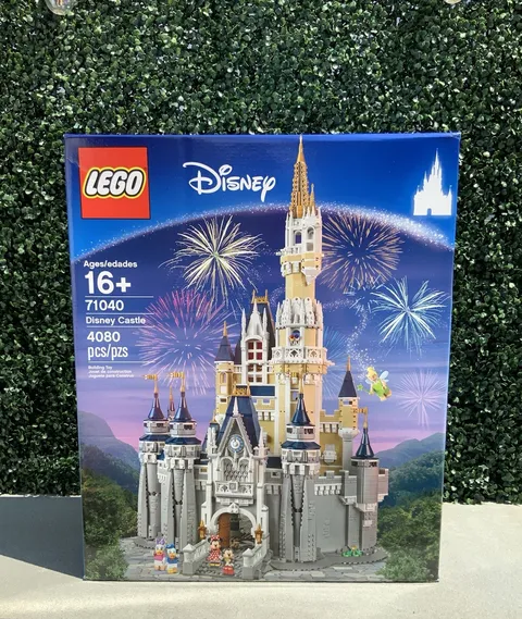 Lego Disney Castle (71040)- New- Ships Fast