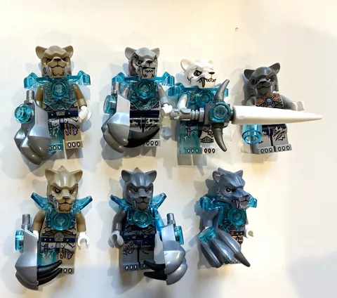 Lego Legends of Chima Warriors Saber Tooth Tiger Minifigure Lot of 7
