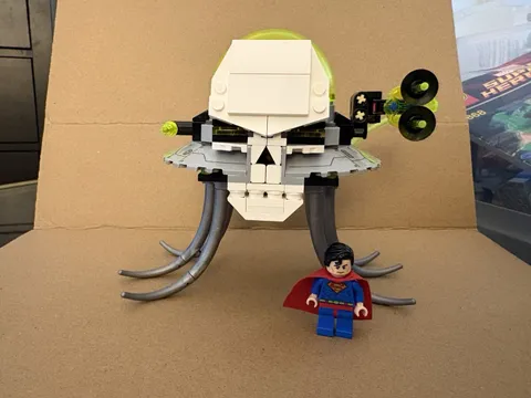 Lego DC Super Heroes 76040 Brainiac Attack Ship & Brainiac & Superman - No Box