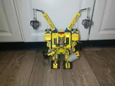 LEGO The LEGO Movie: Emmet's Construct-O-Mech 70814 w/ Instructions 99% Complete