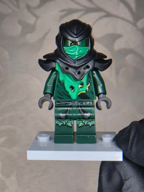 LEGO Ninjago Possessed Lloyd njo0154 70736 70732 2015 Retired Incorrect Head