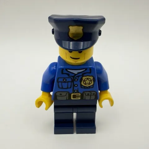 LEGO CITY Part cty0458 - Police Officer, gold badge & hat - 1pc