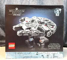 LEGO Star Wars Millennium Falcon Starship Collection 75375 921 PCS New Sealed