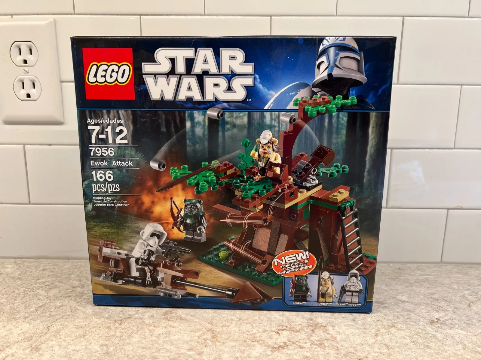 LEGO Star Wars: Ewok Attack (7956)—NEW