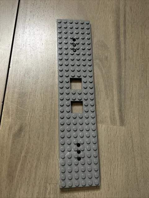 LEGO 92339pb01 Dark Bluish Gray Train Base 6x28 2x2 Cutouts Hydraulics Checkered