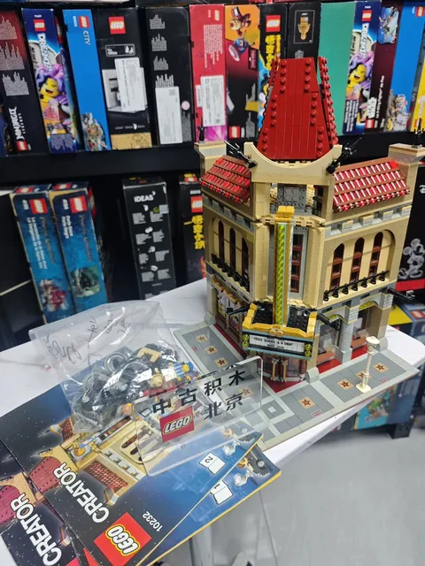 LEGO Icons 10232 Palace Cinema 2196 Pcs -丨With Instruction丨No box !