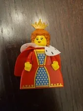 Queen - LEGO Series 15 Collectible Minifigure (2016) With Cape