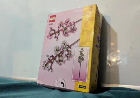 LEGO Cherry Blossoms 40725