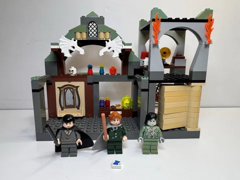 LEGO 4752 Harry Potter Prisoner of Azkaban Professor Lupin's Classroom Complete