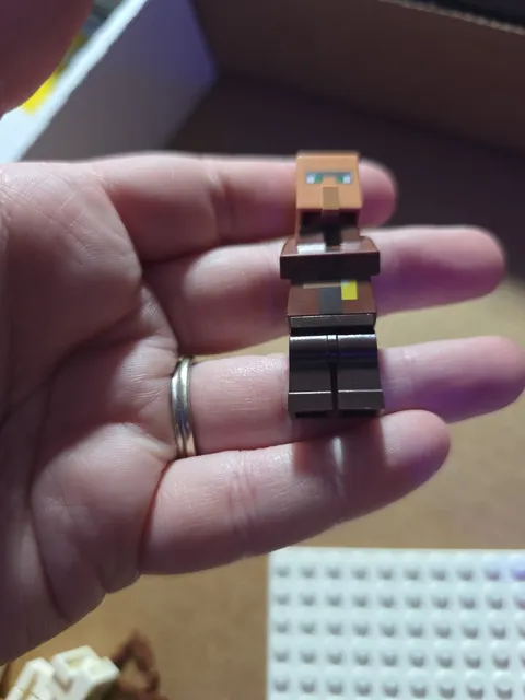 LEGO Minecraft Minifigure Villager - Dark Tan Pouch (Genuine); Long Legs