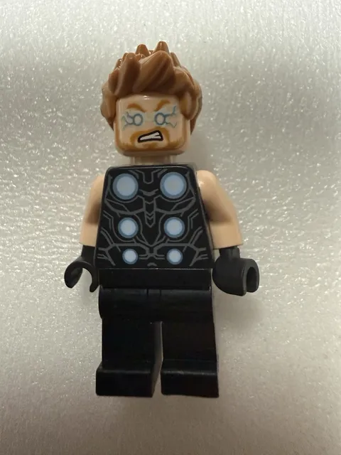 Lego Thor Minifigure Marvel Super Heroes Avengers Infinity War 76102