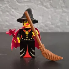 LEGO Minifigures Willa Witch Minifigure w/ Spider Cape, Broom & Wand Accessories