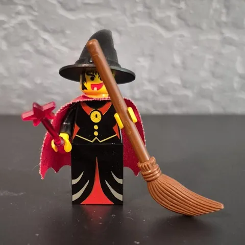 LEGO Minifigures Willa Witch Minifigure w/ Spider Cape, Broom & Wand Accessories