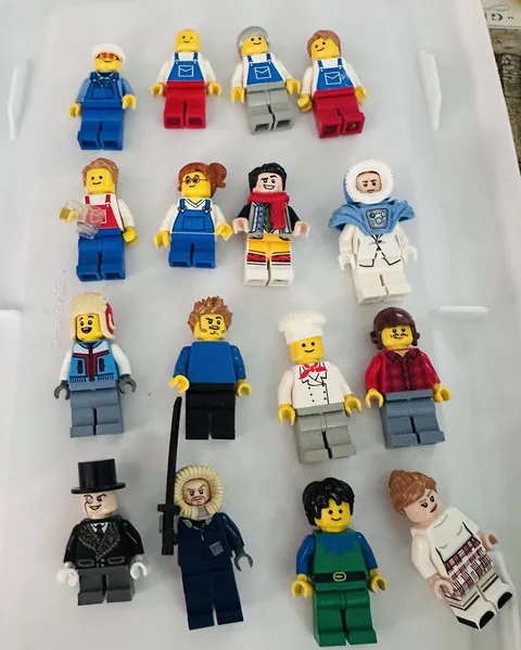 LEGO Minifigure Lot 16 Mixed Town City Arctic Explorer Chef Worker Vintage 