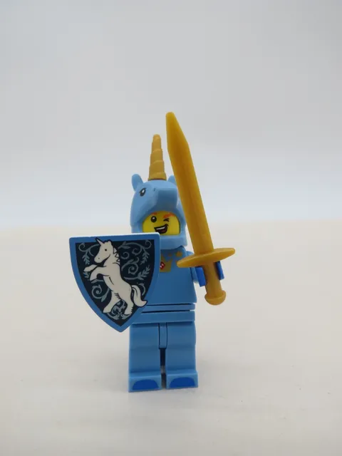LEGO Minifigures Unicorn Guy Series 18 Minifigure Complete w/ Accessories 71021
