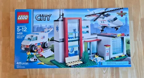 LEGO City 4429 Helicopter Rescue NEW! Hospital Clinic Ambulance Factory Sealed