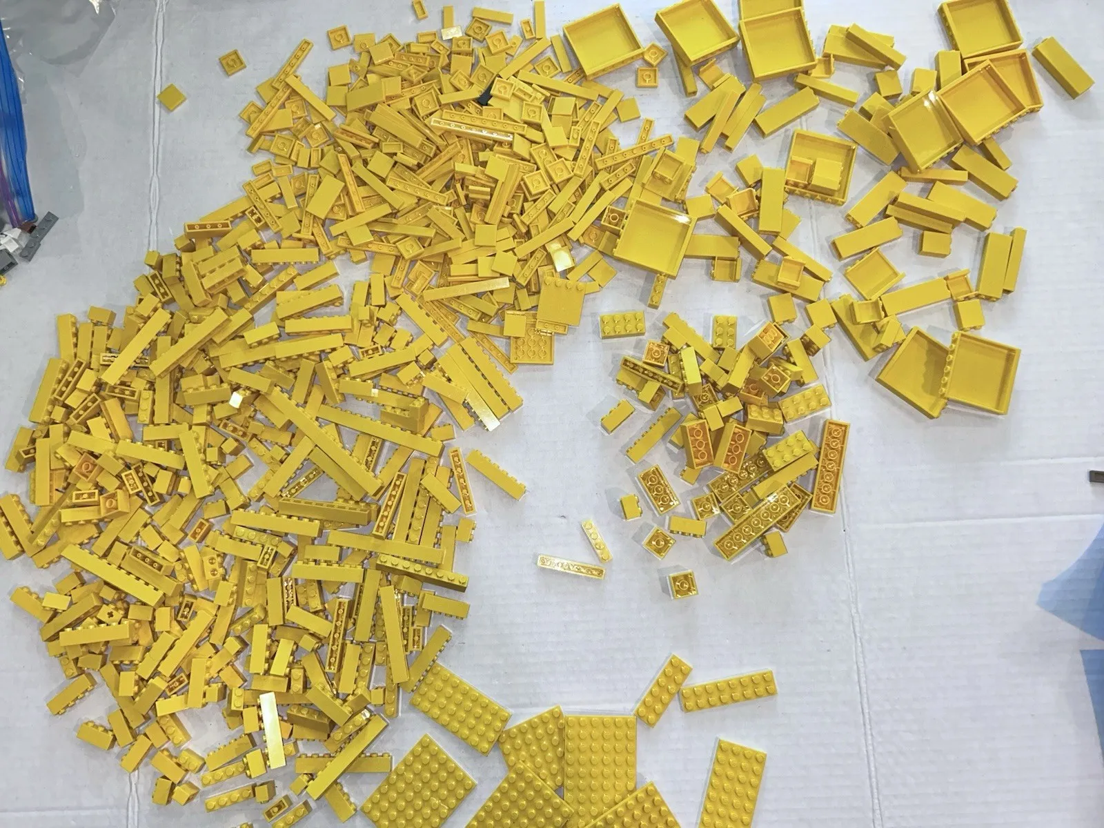 Lego Yellow Bulk 2 Pounds Plus 