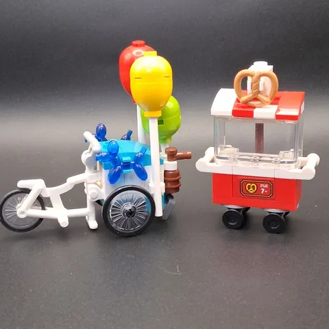 LEGO 10303 Loop Coaster Pretzel & Balloon Carts Incomplete 