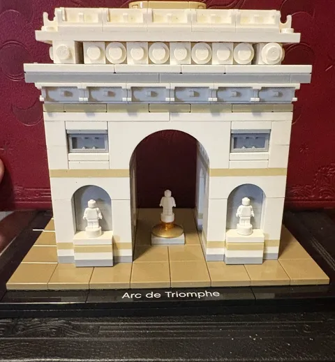 LEGO Architecture 21036 Arc de Triomphe Landmark Series 386pcs Box
