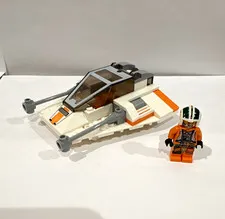 LEGO Snowspeeder Vehicle w/ Minifigure & Blaster White/Orange/Gray