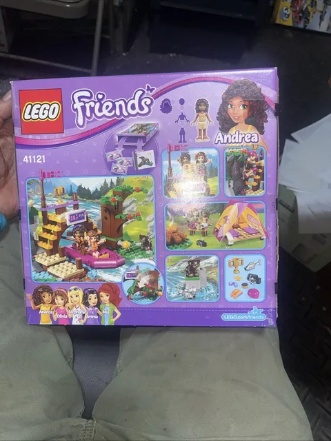 Lego 41121 Friends 2016 320 Pieces New sealed Box has A White Label Sticker