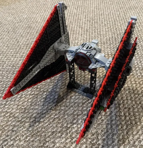 LEGO Star Wars 75272  Sith TIE Fighter 100% Complete No Minifigures