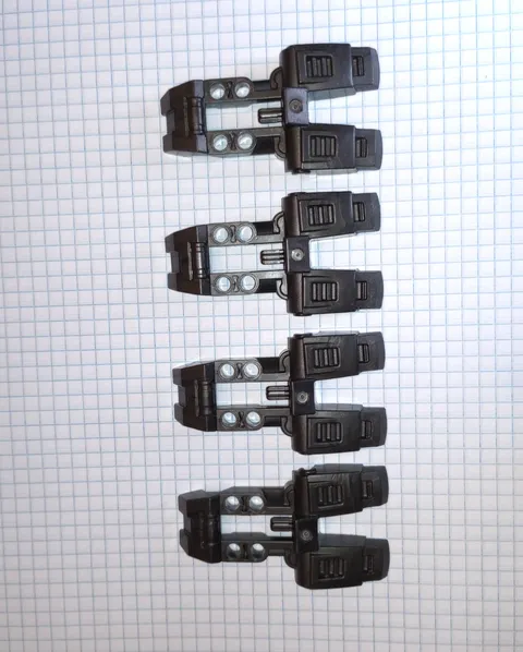 4 Bionicle Hero Genuine Lego part 98597 Pearl Dark Gray Foot Large w/ 2 Toes IRL