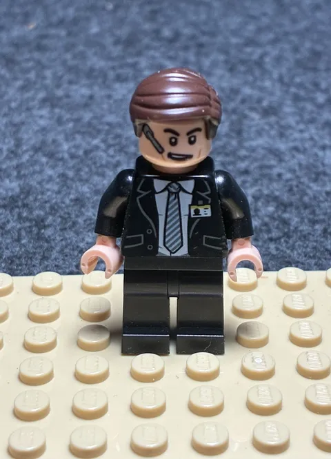 LEGO Marvel Super Heroes Minifigure Agent Coulson 
