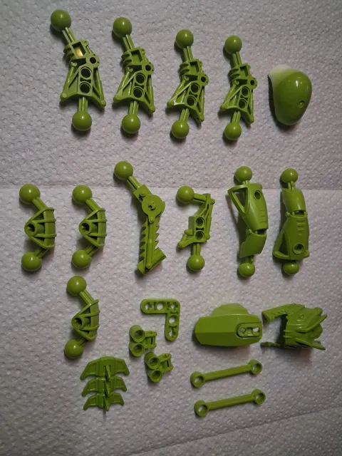 BC Lego Lot 20 Lime Green Assorted Bionicle Parts Connectors Legs  Accessories