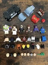 Lego Disney & Pixar: Lot of minifigures, parts, and pieces. Read Description