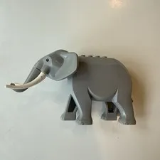 LEGO--ELEPHANT WITH LONG TUSK FIGURE (LOOK)