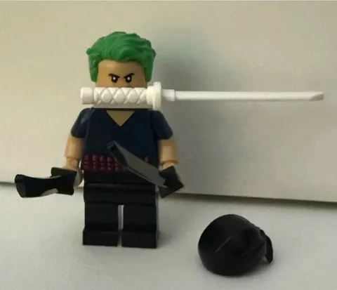 LEGO One Piece Zoro Minifigure 75637 With Swords 